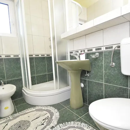 Friedrich-3 By Interhome