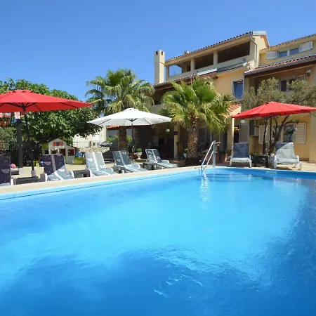 Friedrich-3 By Interhome Tribalj