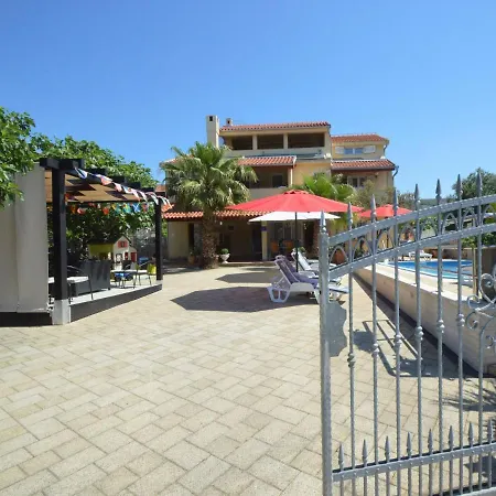 Friedrich-3 By Interhome Lägenhet *