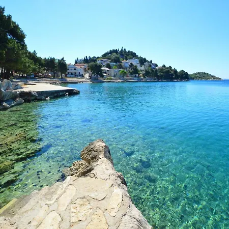 Friedrich-3 By Interhome *