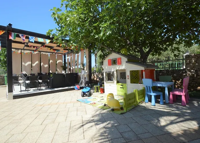 Friedrich-3 By Interhome * Tribalj