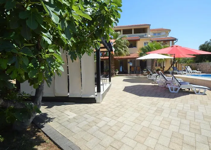 Friedrich-3 By Interhome