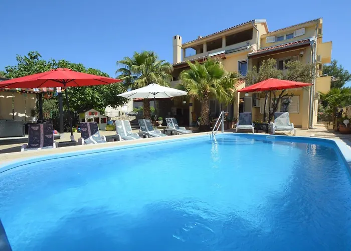 Friedrich-3 By Interhome Tribalj